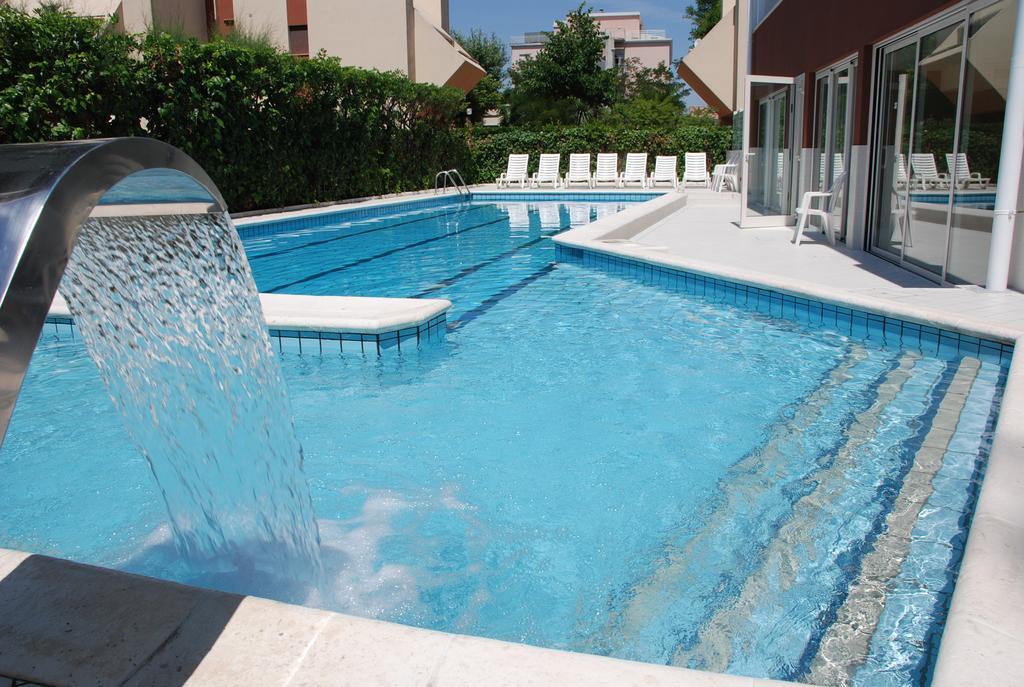 Noha Suite Hotel Riccione Bagian luar foto
